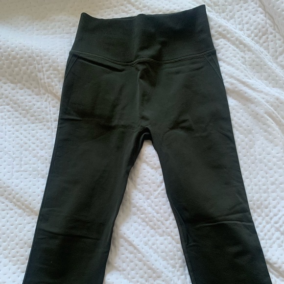 Dark olive lululemon leggings - Picture 1 of 3